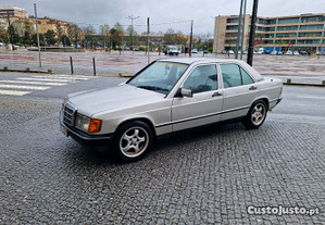 Mercedes-Benz 190 2.5 - 88