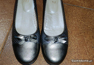 Sapatos de Senhora Muito Bonitos - Tamanho 39 - Usados 1 Vez