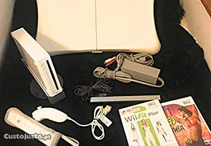 Conjunto Nintendo Wii Balance + jogos Wii PS4 vend troc