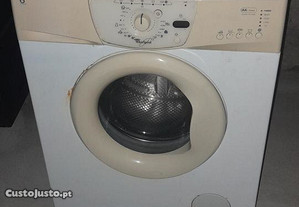 Máquina de Lavar roupa Whirlpool