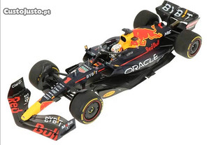 Miniatura F1 1/18 Red Bull RB18 Max Verstappen 2022 GP Arábia Saudita