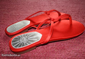Sandálias em cetim vermelho Zara - Nº 36 - Novas