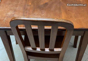 Mesa e quatro cadeiras,madeira de castanho