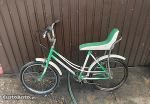 Bicicleta chopper antiga roda 20