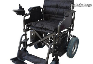 Cadeira de rodas elétrica, dobrável, autonomia 20 km, preta