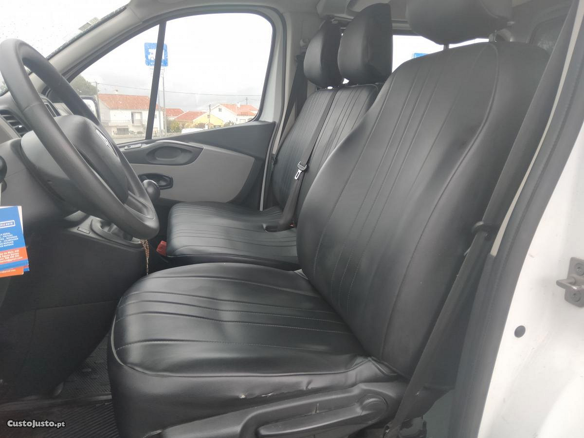 Renault Trafic 6 Lugares 2.0DCI 120HP