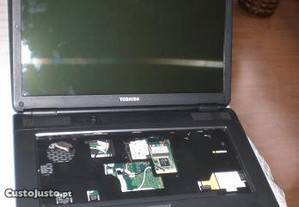 Computador portátil Toshiba L300D-20Z para peças