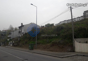 Terreno Urbano em Oliveira do Douro para moradia
