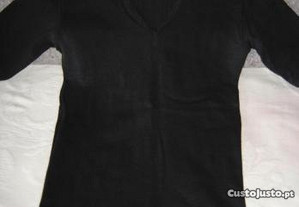 Camisolas pretas em bico - meia manga - Tamanho S