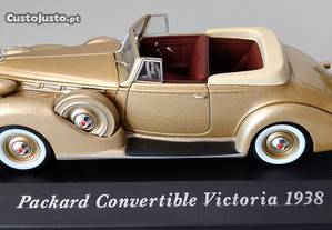 * Miniatura 1:43 "Colecção Carros Clássicos" Packard Convertible Victoria (1938)