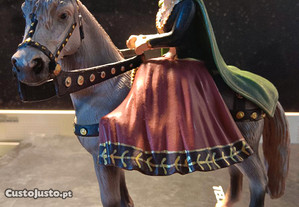 Rainha boneca e cavalo da Schleich