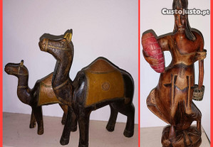 Esculturas da Angola em madeira feito à mão Acompanha - Kit com 2 Camelos e 1 escultura de homem