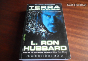 "Terra - Campo de Batalha" de L. Ron Hubbard - 1ª Edição de 2000