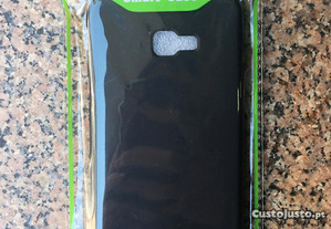 Capa de silicone preta para Samsung Galaxy J4 Plus