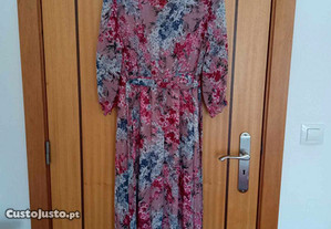 Vestido floral roxo