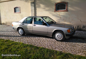 Mercedes-Benz 190 190 D - 89