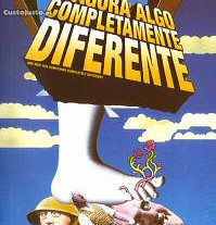Monty Python e Agora Algo Completamente Diferente (1971) IMDB: 7.5
