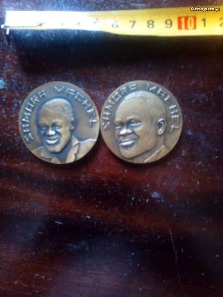 2 Medalhas Samora Machel