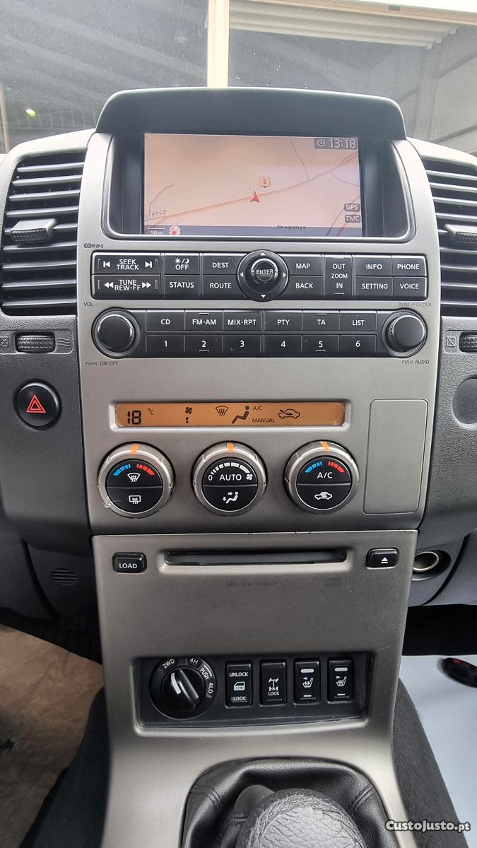 Nissan Navara 2.5 DCI PLATINIUM 171 GPS