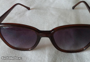 Óculos de sol originais komono como novos