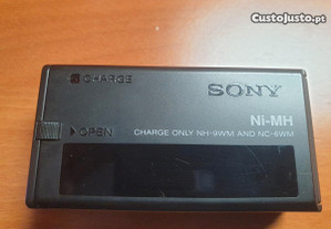 Carregador Sony p/ baterias 