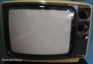 Televisão Sanyo vintage