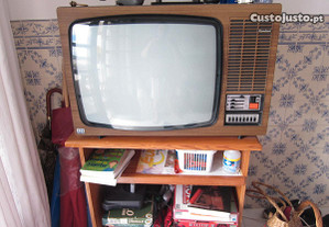 TV Antiga a Cores - Coleção