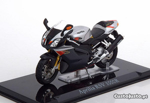 * Miniatura 1:24 Low Cost Moto Aprilia RSV 1000R - SuperBikes