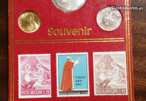 Liras italianas e selos