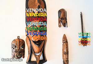 Máscaras de África em madeira maciça exótica antigas