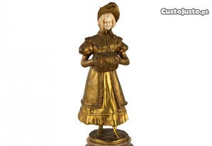 Estátua ouro mulher Charlotte Monginot Arte Nova