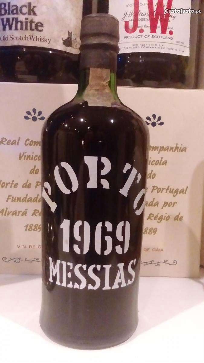 Vinho do porto messias 1969