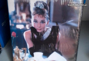 Dvd NOVO Boneca de Luxo SELADO Breakfast At Tiffany's Filme Audrey Hepburn Legendas PORT