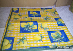 toalha plastificada c/limões amarela e azul nova