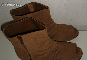 Sandálias estilo bota Berska ! tamanho 38
