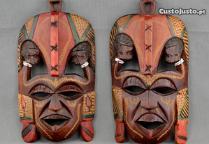Par de máscaras Africanas em Madeira
