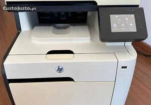 Impressora HP LaserJet colorMFP M475dw