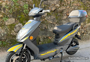 Scooters Elétricas Voltrish NOVAS ( ficam a 499 euros depois de receber o apoio do fundo ambiental)