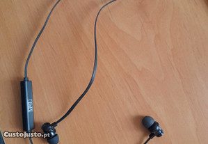 Auriculares Bluetooth TNB Clip Ebplaybk (In Ear - Microfone)