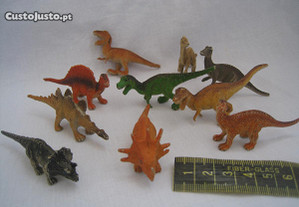 Dinossauros em miniatura