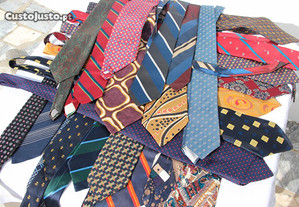 40 Gravatas usadas / antigas