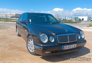 Mercedes-Benz E 290 290 Turbo Diesel Elegance (210 017) - 96