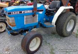 Trator-Ford 1520 para peças