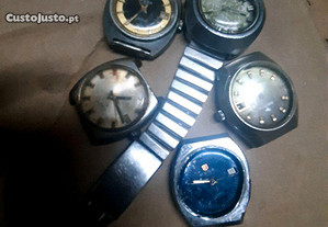 Cinco relógios com mais de 50 anos