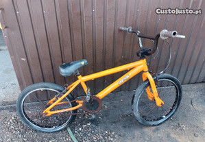 Bicicleta BMX roda 20 completa e original