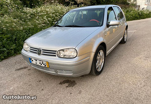 VW Golf 1.4i - 02