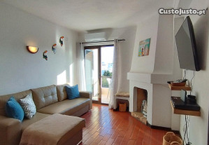 Apartamento T2 Martins, com A/C, WIFI e vista mar, a 3 minutos (a pé) da praia, Albufeira