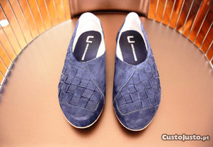 Sapatos baixos em pele azulão ADOLFO DOMINGUEZ t37