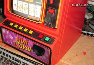 Máquina de entretenimento Mini Royal