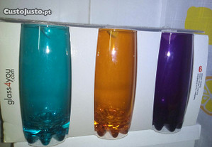 6 copos coloridos embalados